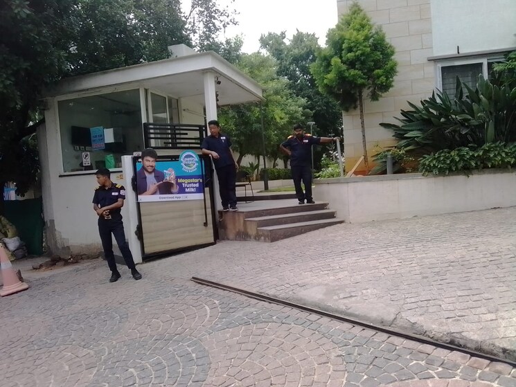  Parking, dukes-galaxy 3 Bedroom 3000 Sq.Ft. Apartment In Banjara Hills Hyderabad 9281244