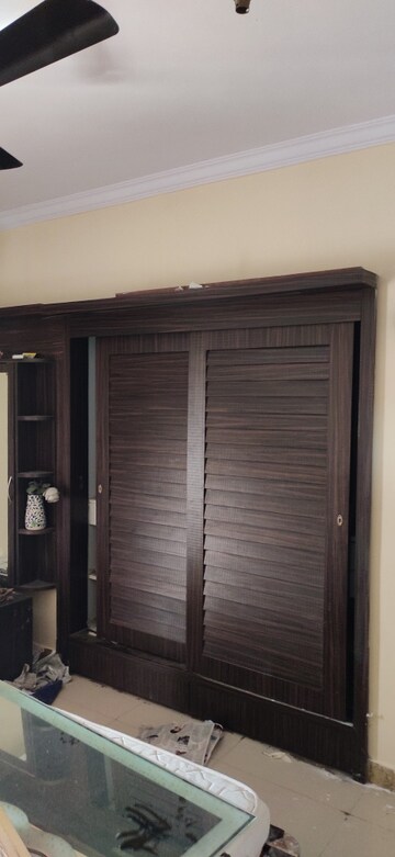 Room in 2 BHK Apartment at Kanakia Spaces Niharika, Manpada – for Rent