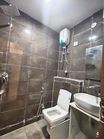 Bathroom in 3 BHK Builder Floor at Sector 45 – for Rent