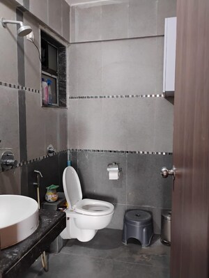 Attached Bathroom in 3 BHK Apartment at HDIL Metropolis Residences, Andheri West – for Rent