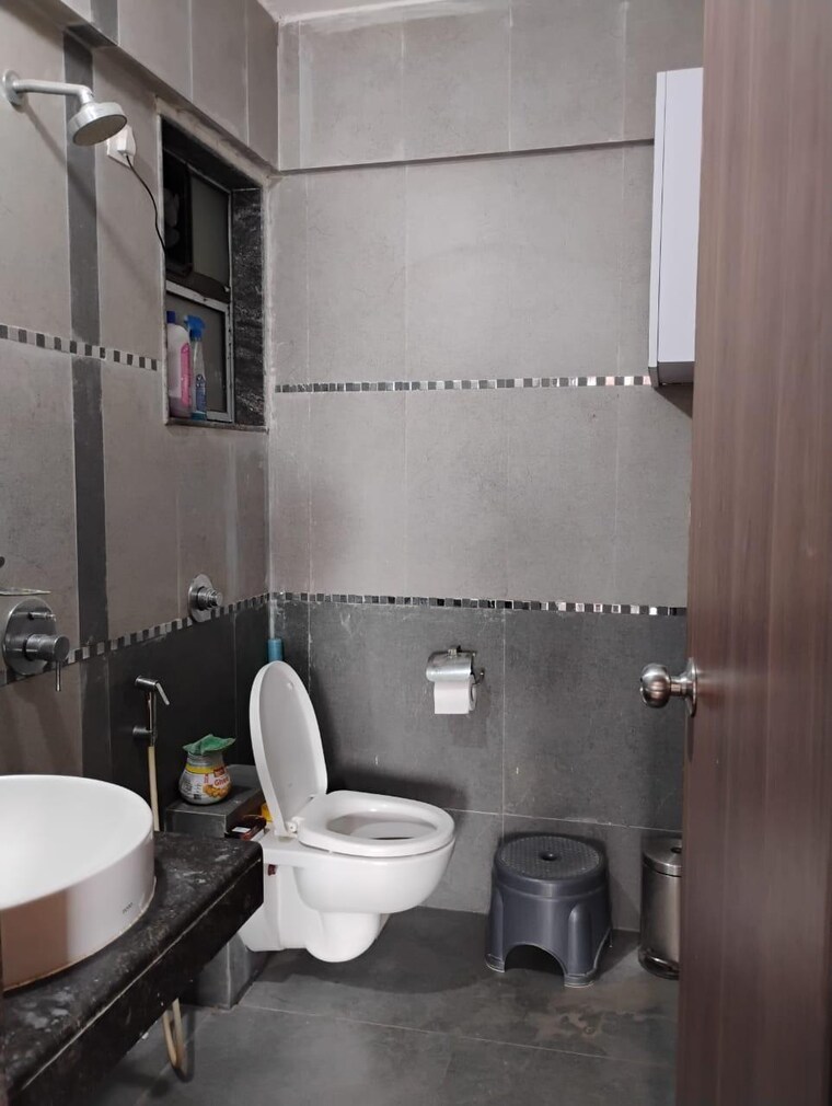 Attached Bathroom, hdil-metropolis-residences 3 Bedroom 1875 Sq.Ft. Apartment In Andheri West Mumbai 9281266