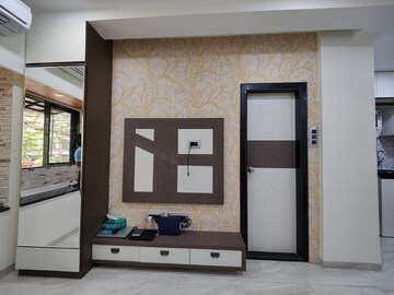 Furnished Amenities in 1 BHK Apartment at Aaradhana Chs Lokhandwala, Lokhandwala – for Rent