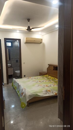 Bedroom in 3 BHK Builder Floor at Paschim Vihar – for Rent
