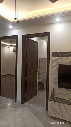 Living Room in 3 BHK Builder Floor at Paschim Vihar – for Rent