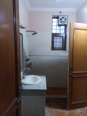 Bathroom in 3.5 BHK Independent House at RWA Apartments, Sector 31 – for Rent