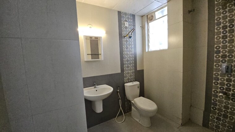 Bathroom, sreekariyam 3 Bedroom 1530 Sq.Ft. Apartment In Sreekariyam Thiruvananthapuram 9281366