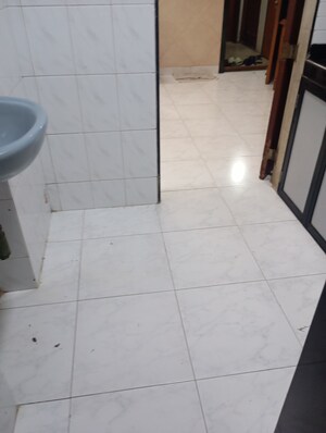 Bathroom in 1 RK Apartment at Vineeta Apartment Andheri, Andheri East – for Sale