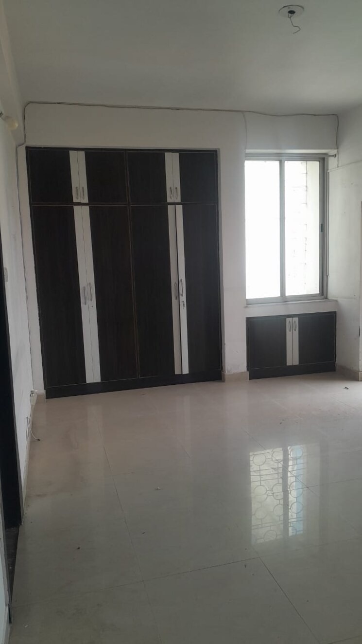 Room, pahartoli 6 Bedroom 4000 Sq.Ft. Apartment In Pahartoli Ranchi 9281378