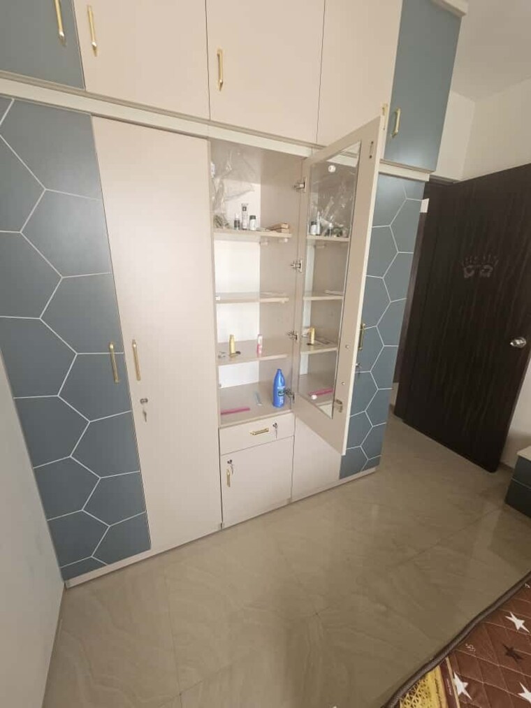 Bathroom, kuber-imperia 2 Bedroom 667 Sq.Ft. Apartment In Wakad Pune 9281420