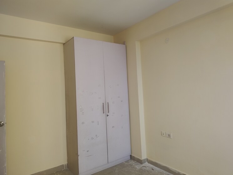 Room, sare-home 3 Bedroom 1593 Sq.Ft. Apartment In Sector 92 Gurgaon 9281398