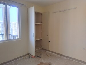 Room in 3 BHK Apartment at Sare Home, Sector 92 – for Rent