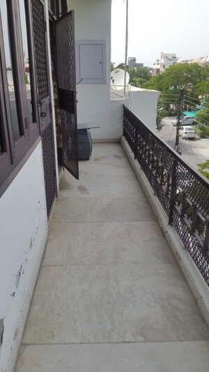 Balcony in 1 RK Villa at Sector 39 – for Rent