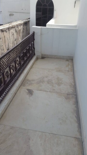 Balcony in 1 RK Villa at Sector 39 – for Rent