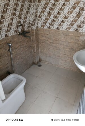 Bathroom in 1 BHK Villa at Sector 30 – for Rent