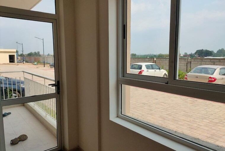 Other, international airport road 2 Bedroom 1200 Sq.Ft. Apartment In International Airport Road Zirakpur 9281455