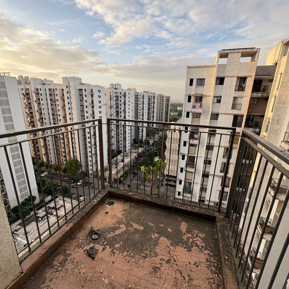2 BHK + Pooja Room,Servant Room 738 Sq.Ft. Apartment in Lodha Lakeshore Greens