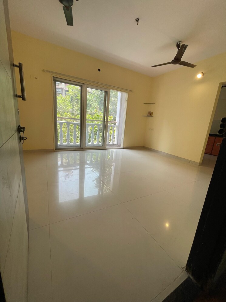 Room, runwal-residency 3.5 Bedroom 1100 Sq.Ft. Apartment In Chembur Mumbai 9277011