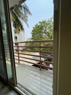 Balcony in 3.5 BHK Apartment at Runwal Residency, Chembur – for Rent