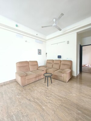 2 BHK Apartment For Rent in Amrapali Silicon City, Sector 76