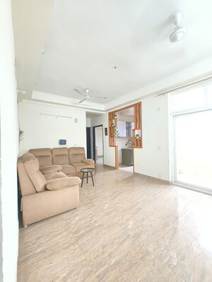 Bathroom in 2 BHK Apartment at Amrapali Silicon City, Sector 76 – for Rent