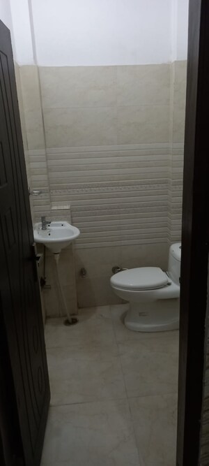 Bathroom in 3 BHK Independent House at Dehrakhas – for Rent