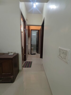 Building Lobby in 2 BHK Apartment at Pleasant CHS Malad, Malad West – for Rent