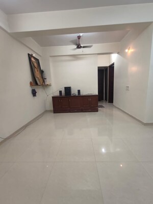 2 BHK Apartment For Rent in Pleasant CHS Malad, Malad West