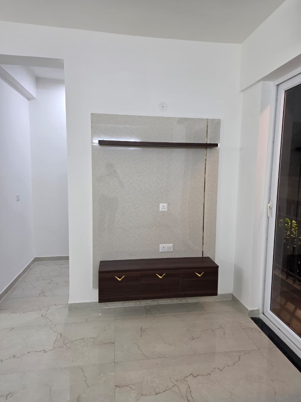 2.5 BHK + Study Room Builder Floor For Rent in Smart World Gems