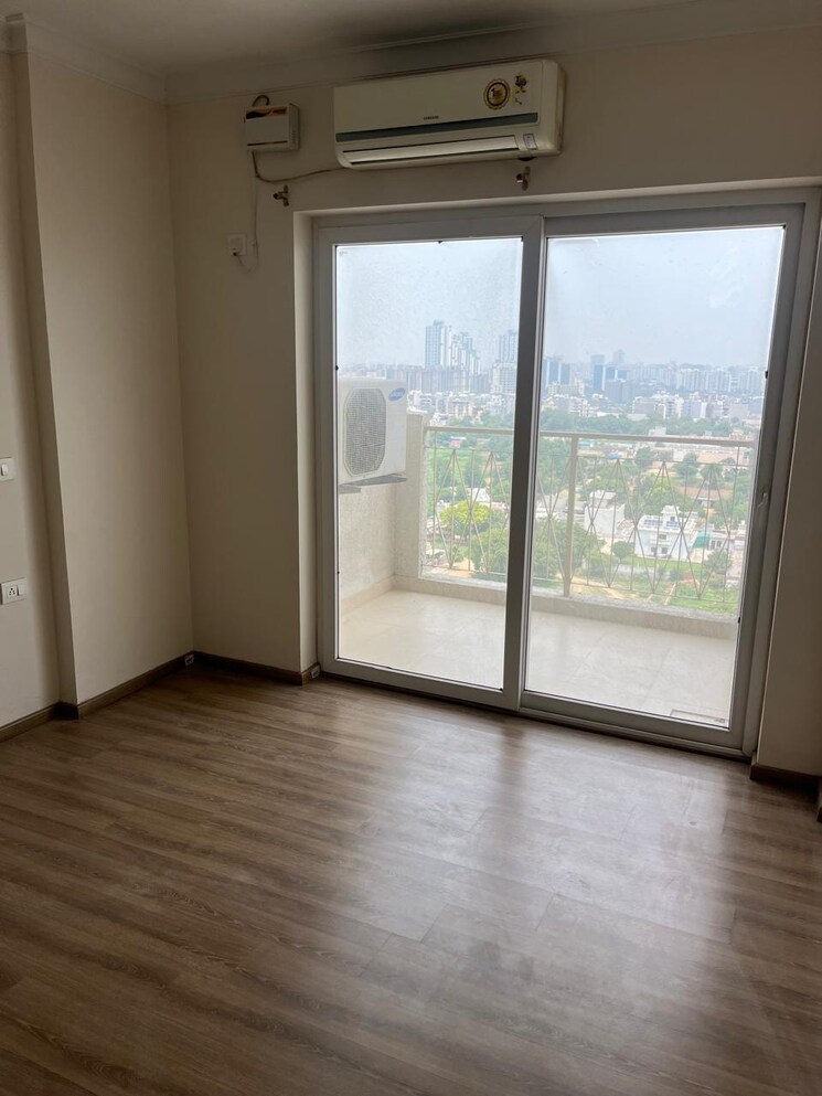 Room, bptp-spacio 2 Bedroom 1000 Sq.Ft. Apartment In Sector 37d Gurgaon 9281660