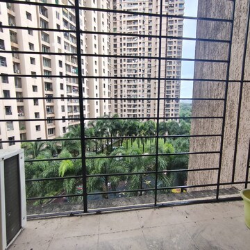 2 BHK Apartment – Exterior View View at Mahavir Kalpavruksha, Ghodbunder Road - for Rent
