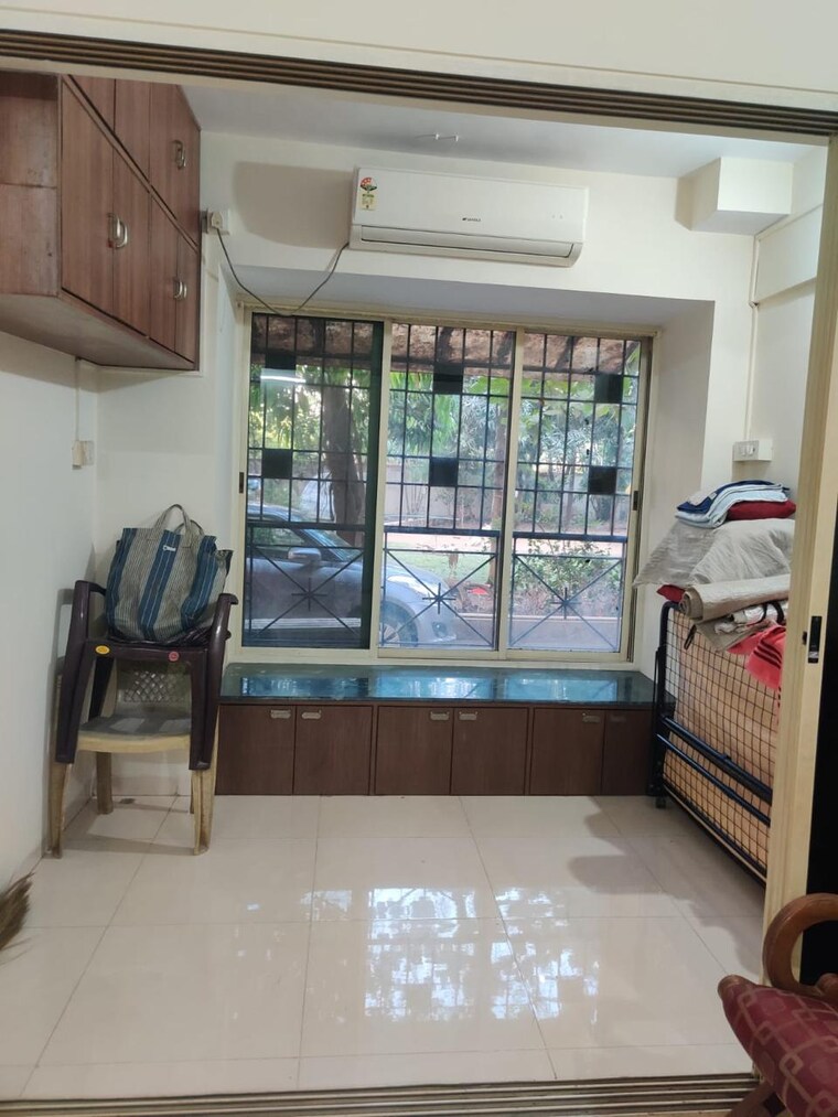 Living Room, swastik-residency-1 1 Bedroom 450 Sq.Ft. Apartment In Ghodbunder Road Thane 9281717