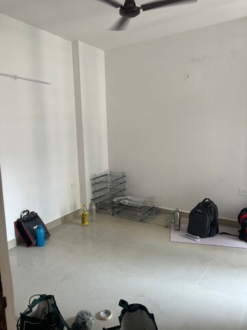 Room in 3 BHK Apartment at Sector 108 – for Rent
