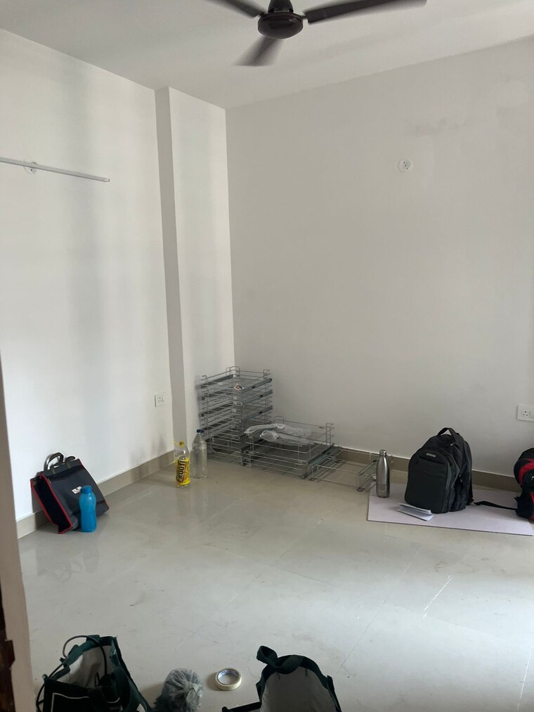 Room, sector 108 3 Bedroom 1756 Sq.Ft. Apartment In Sector 108 Noida 9282006