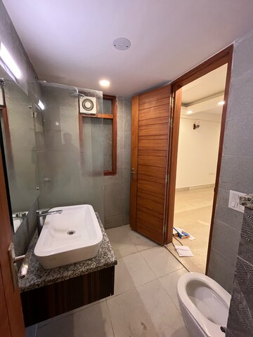 Bathroom in 3 BHK Builder Floor at Ansal Sushant Lok I, Sector 43 – for Rent