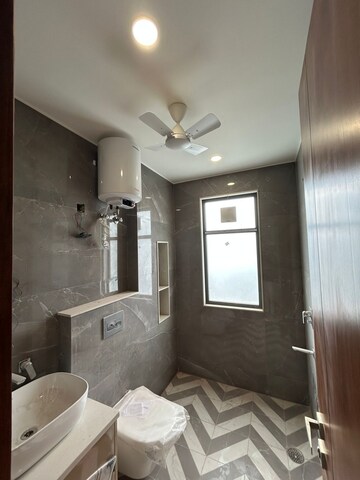 Bathroom in 2 BHK Builder Floor at Kohli One Malibu Town Plot, Sector 47 – for Rent