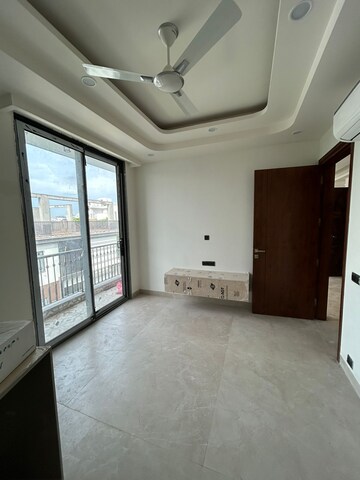 Room in 2 BHK Builder Floor at Kohli One Malibu Town Plot, Sector 47 – for Rent