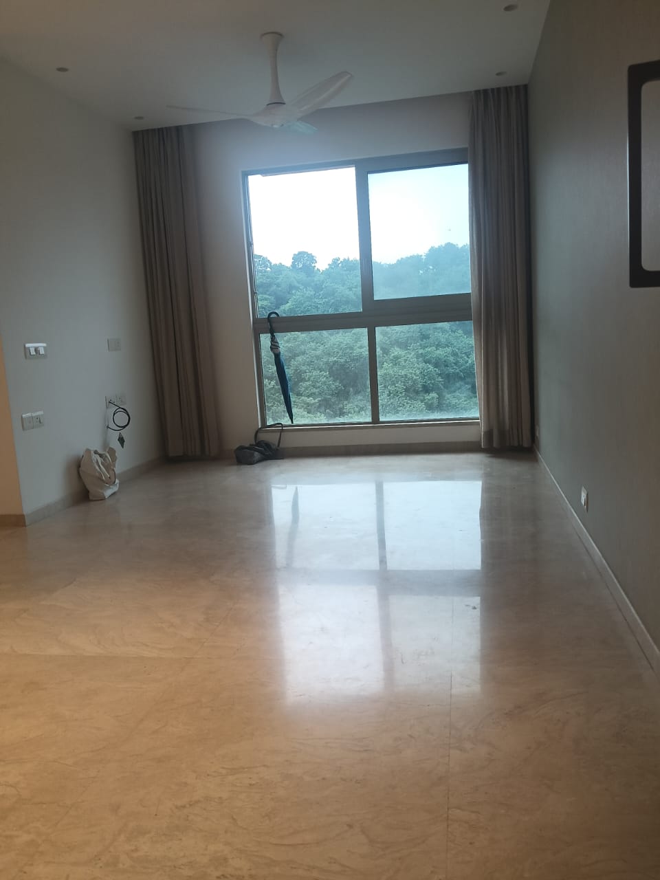 2 BHK Apartment For Rent in Hiranandani Castle Rock