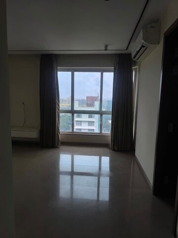 Bedroom in 5 BHK Apartment at Supreme Epitome, Chembur – for Rent