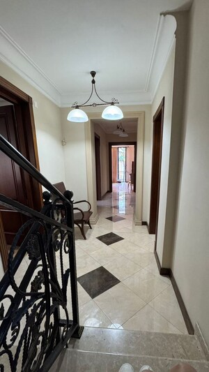 Gym in 2 BHK Builder Floor at Vasant Enclave – for Rent