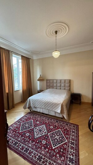 Bedroom in 2 BHK Builder Floor at Vasant Enclave – for Rent