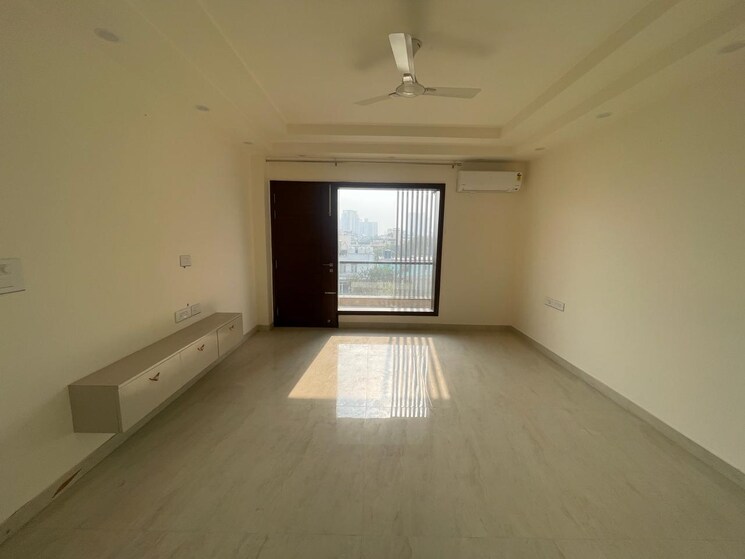 Room, huda-staff-colony 3 Bedroom 2200 Sq.Ft. Builder Floor In Sector 46 Gurgaon 9282033