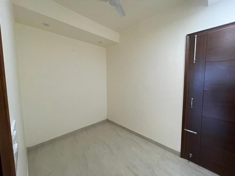 Room, huda-staff-colony 3 Bedroom 2200 Sq.Ft. Builder Floor In Sector 46 Gurgaon 9282033