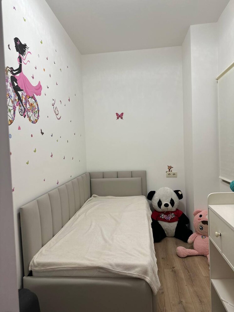 Bathroom, yamuna bank 3 Bedroom 1270 Sq.Ft. Builder Floor In Yamuna Bank Delhi 9281919