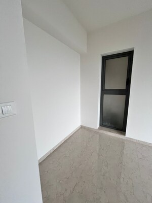 Room in 3.5 BHK Apartment at Lodha New Cuffe Parade, Wadala – for Rent