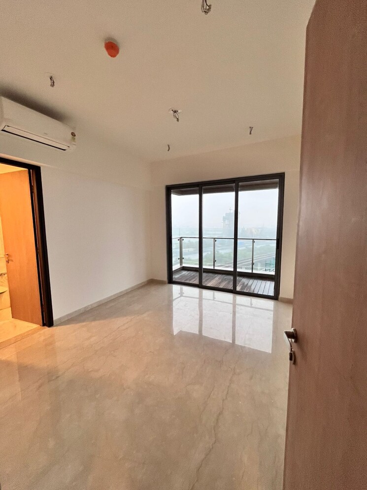 Room, lodha-new-cuffe-parade 3.5 Bedroom 1655 Sq.Ft. Apartment In Wadala Mumbai 9281978