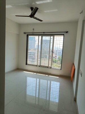 Room in 2 BHK Apartment at Sudhama CHS Kurla, Kurla East – for Sale
