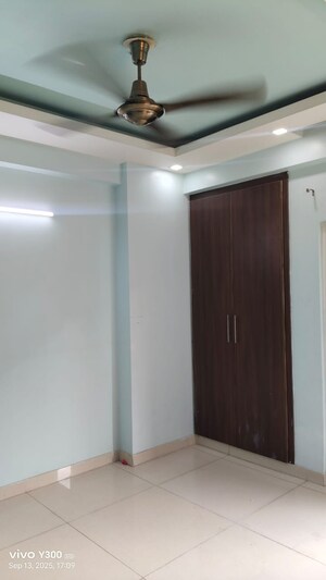 2 BHK Apartment For Rent in Radicon Vedantam, Sector 16c Greater Noida