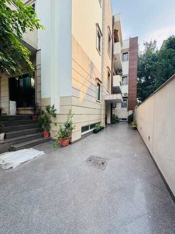 Balcony in 3 BHK Builder Floor at Saket – for Rent