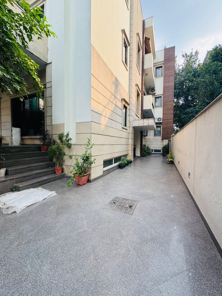 Balcony, saket 3 Bedroom 2700 Sq.Ft. Builder Floor In Saket Delhi 9282095