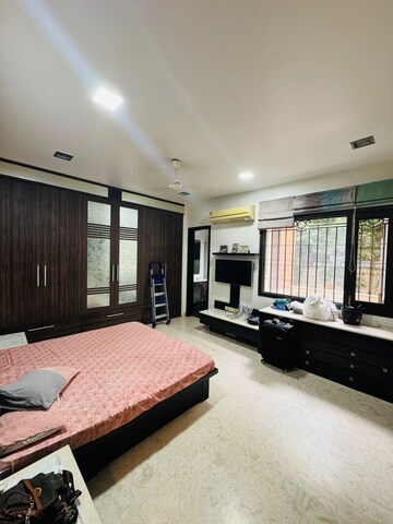 Bedroom in 3 BHK Builder Floor at Saket – for Rent